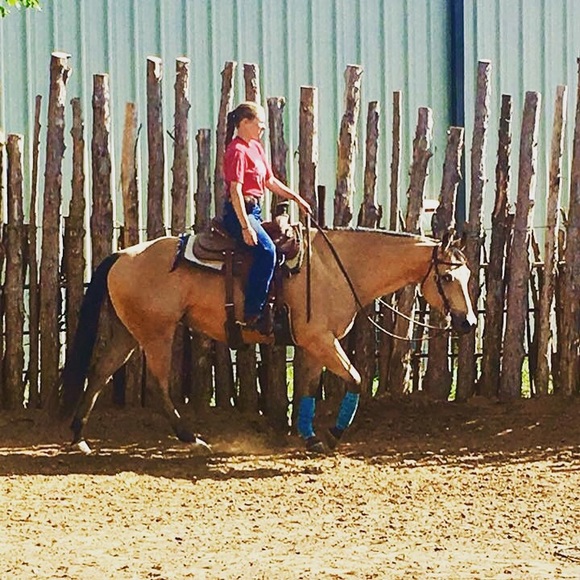 Meet your Posher, Katie Jones. - Picture 14 of 16